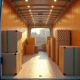 Intérieur d'un camion de déménagement de 20m3 avec meubles bien sécurisés